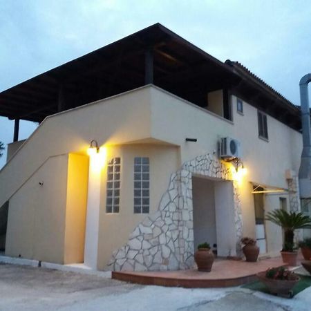 보르고 몬테네로 Il Piccolo Nido B&B 외부 사진
