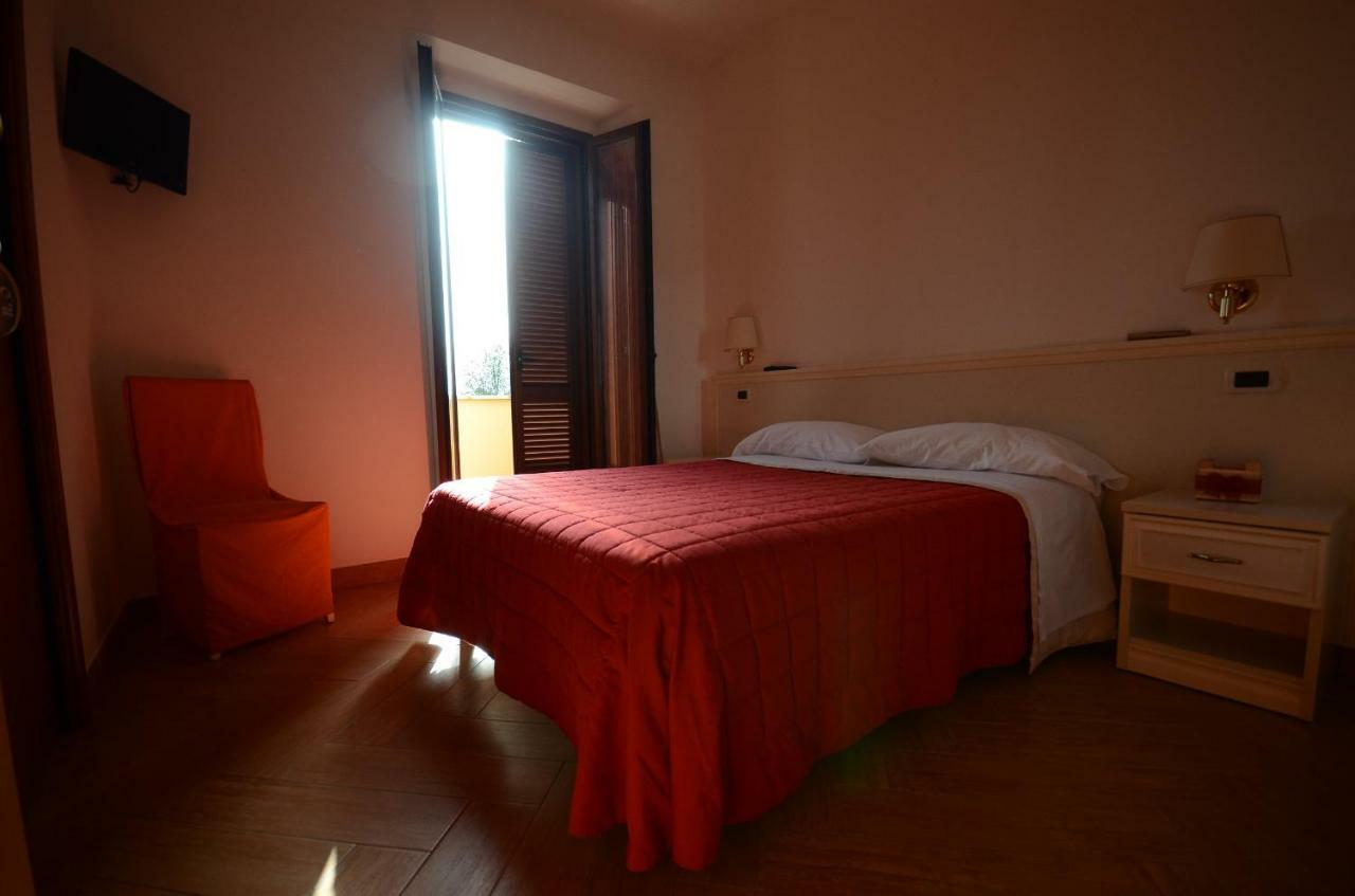 보르고 몬테네로 Il Piccolo Nido B&B 외부 사진