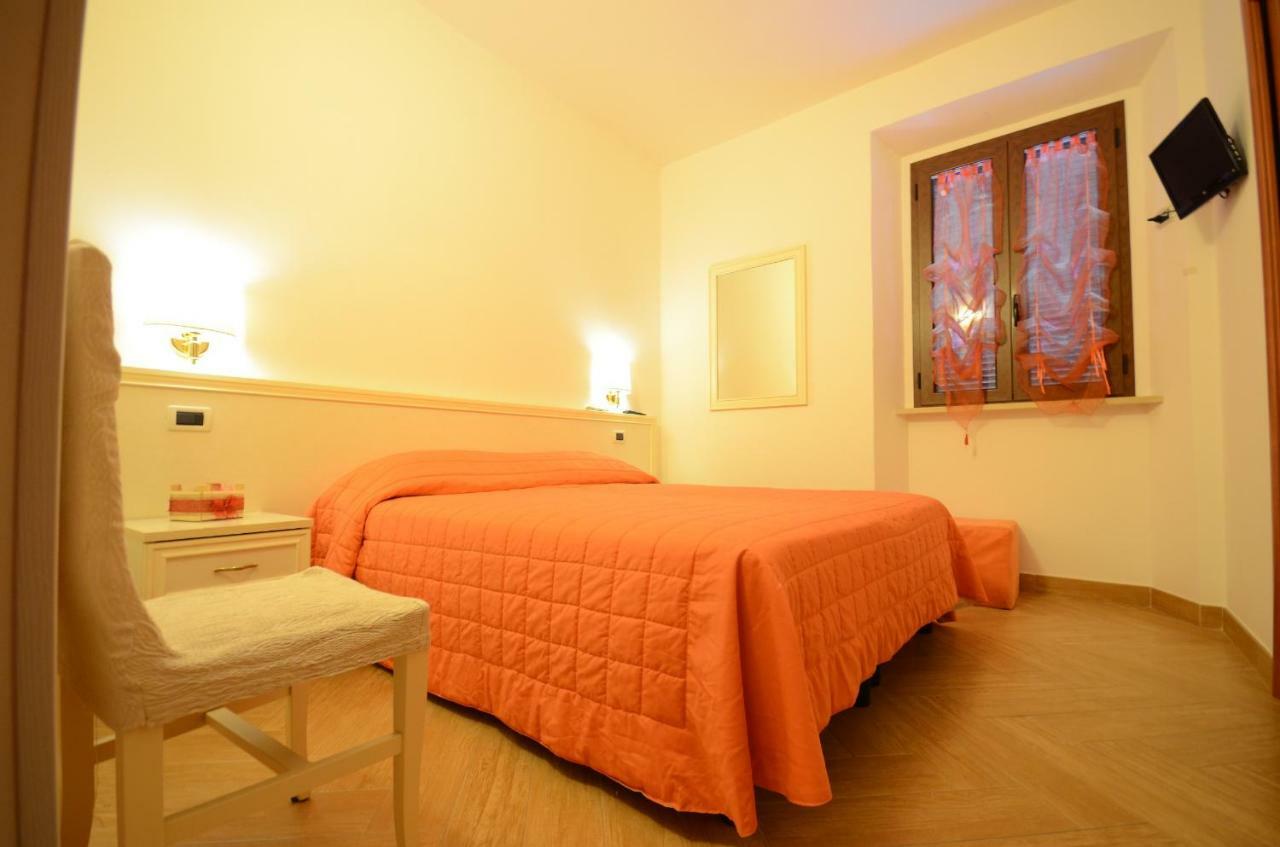 보르고 몬테네로 Il Piccolo Nido B&B 외부 사진