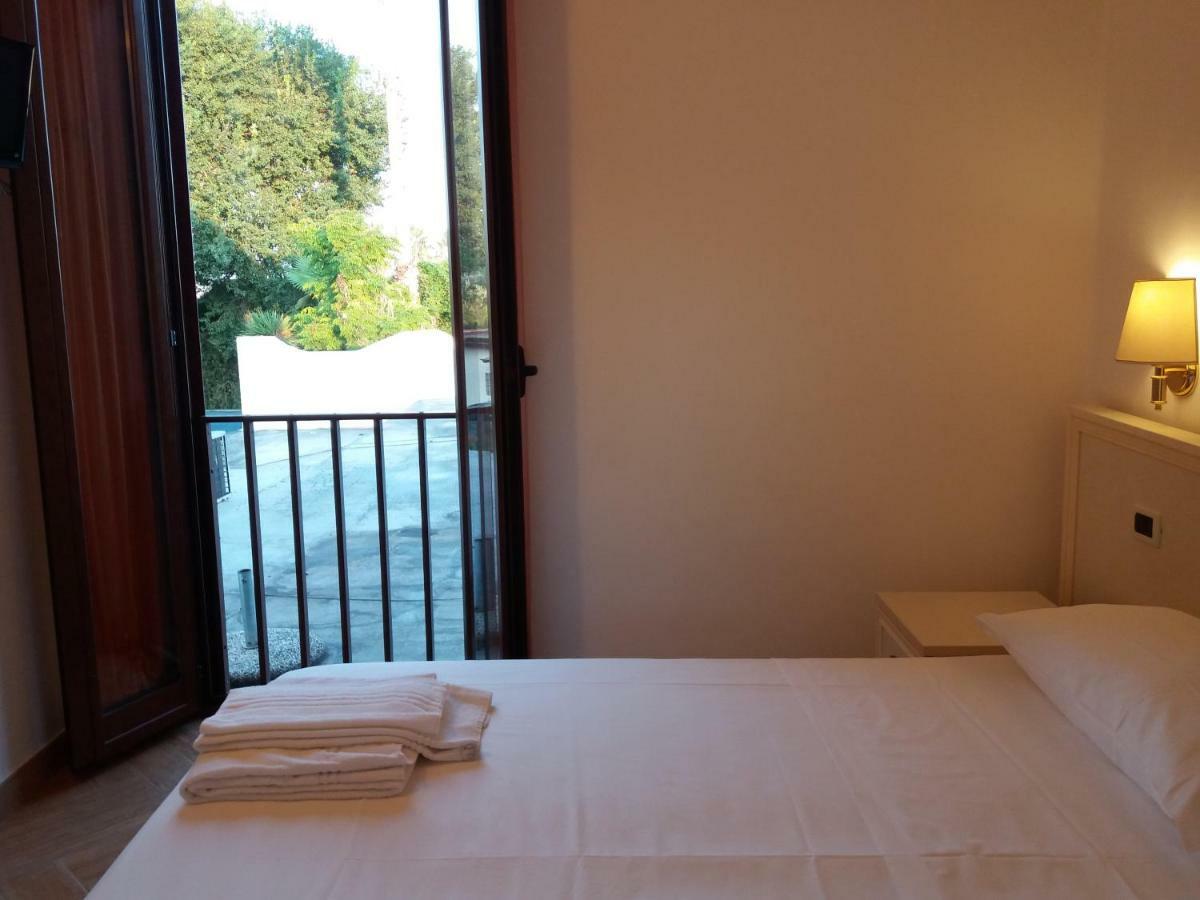 보르고 몬테네로 Il Piccolo Nido B&B 외부 사진